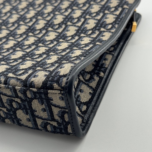 Christian Dior Monogram Clutch Bag - Picture 4 of 16